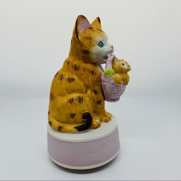 Mann Japan Accents Vintage 982 Mann Japan Cat And Kittens Music Box
